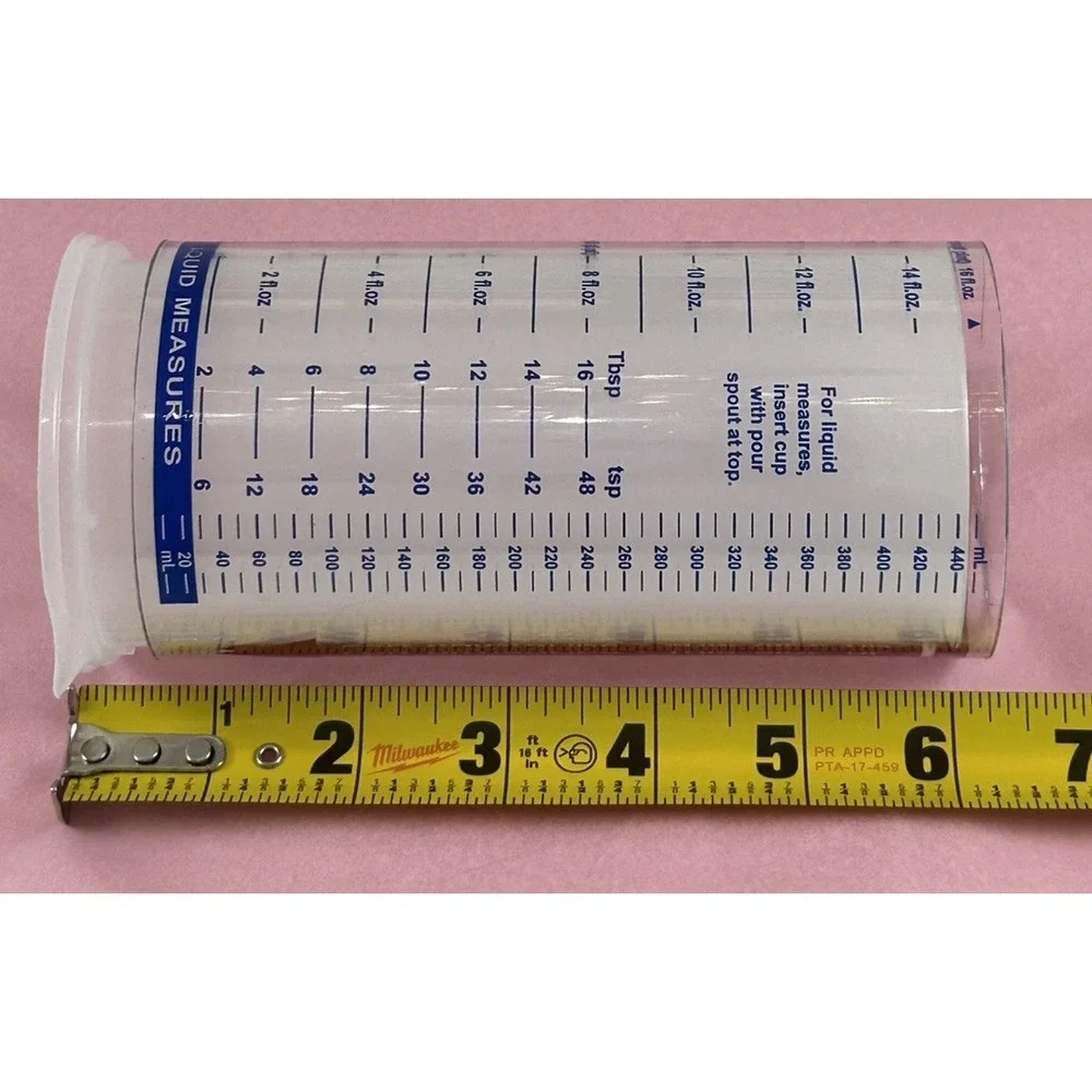 Pampered Chef 2 Cup Liquid Dry/Solid Adjustable Measuring Cup w/Spout **EUC**
